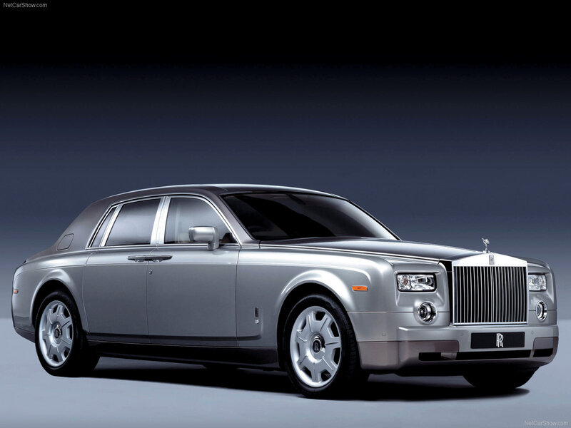 Silver Rolls-royce Phantom — Dramatic, Photograph