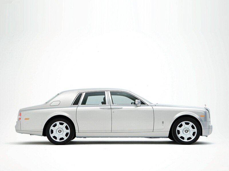 Silver Rolls-Royce Phantom — Neutral, Photograph, Car, Wheel, Side Mirror