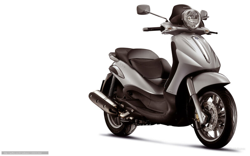 Silver Scooter — Neutral, Photograph, Seat, Headlight, Exhaust