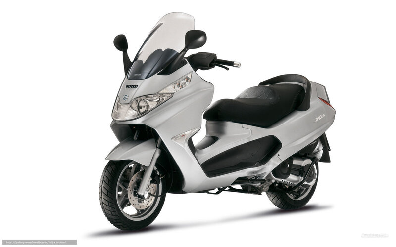 Silver Scooter — Neutral, Photograph, Windshield, Seat, Mirrors