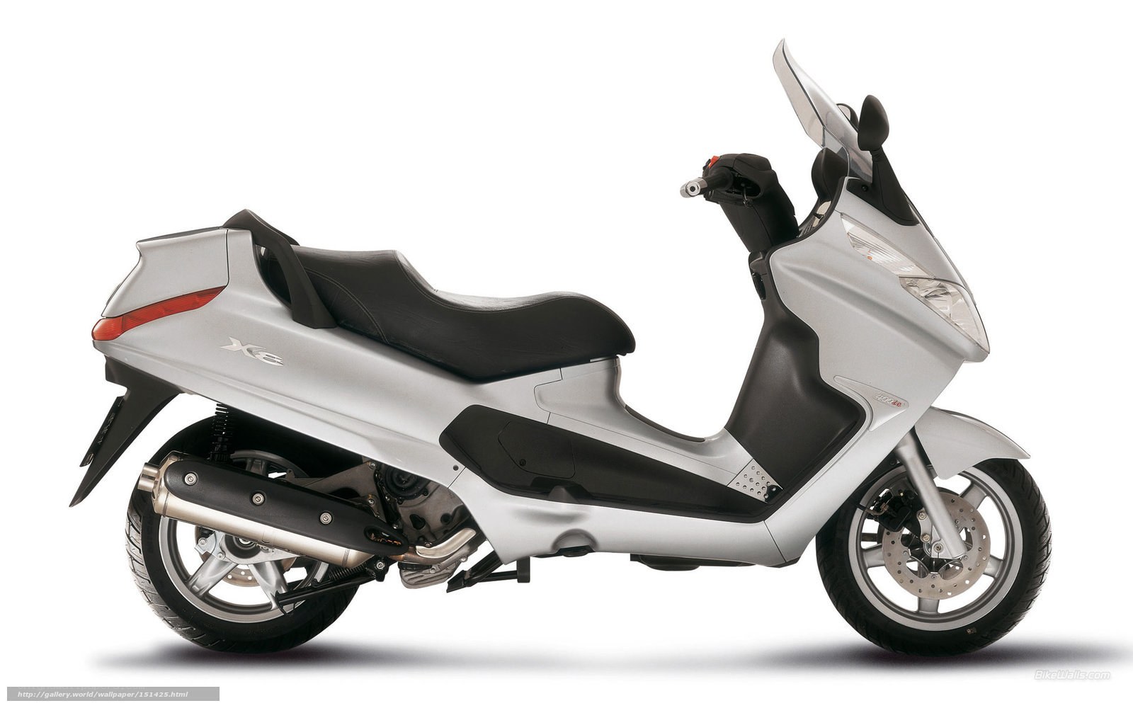 silver scooter side profile