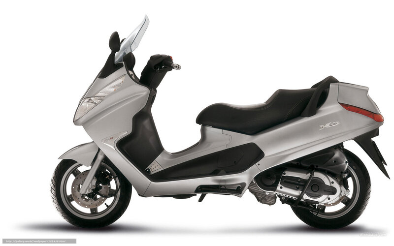 silver scooter with black seat