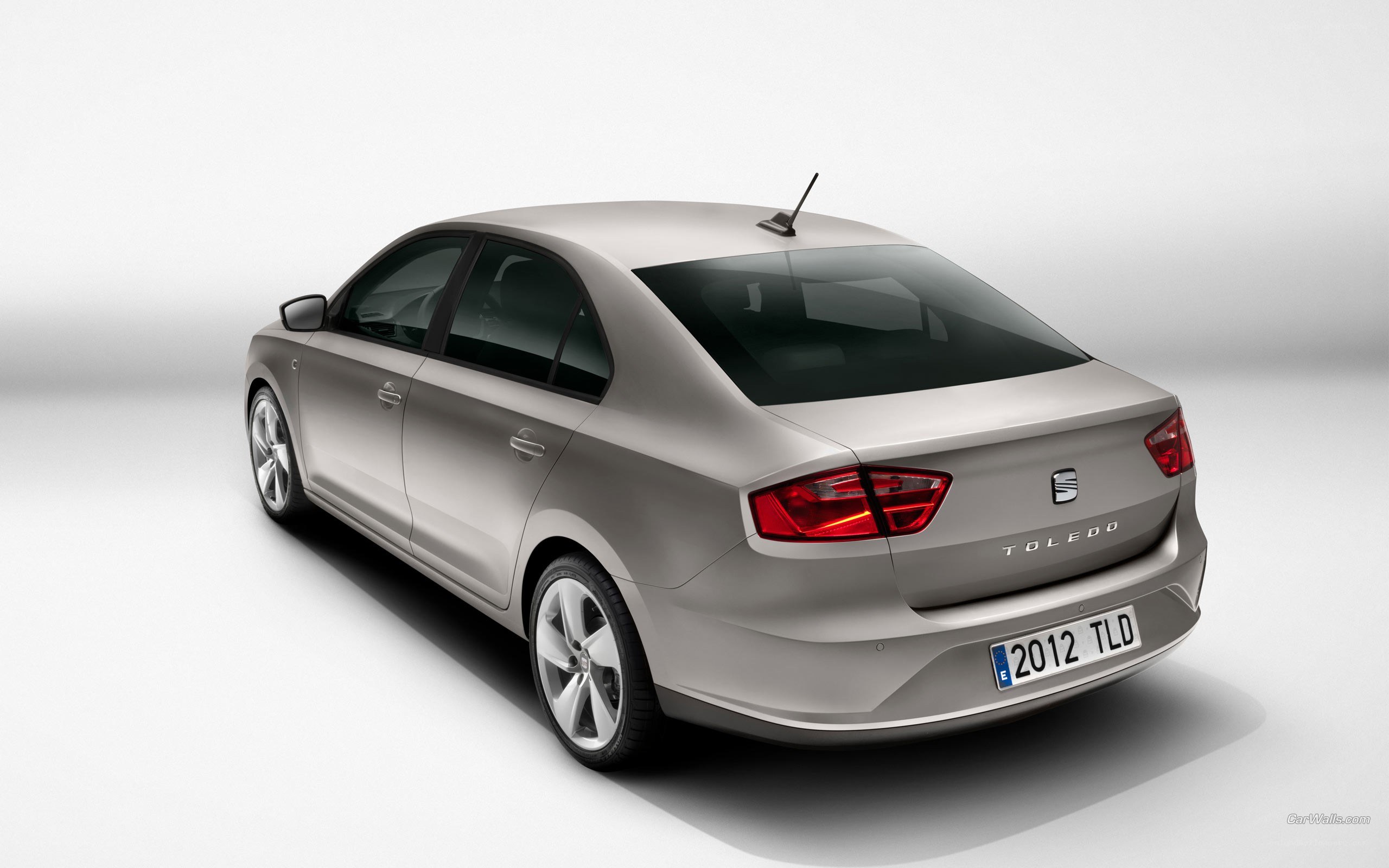 silver seat toledo sedan