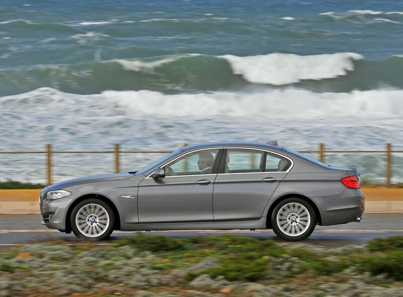 Silver Sedan Car — Gray, Dynamic, Afternoon, Photograph, Ocean