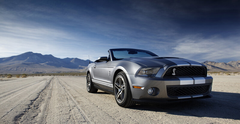 Silver Shelby GT500 in desert