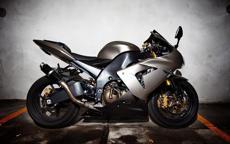 silver sport motorcycle