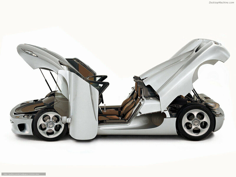 Silver Sports Car — Clean, Modern