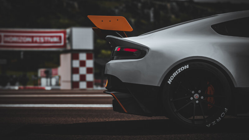 Silver Sports Car — Dramatic, 3d Render, Race Track