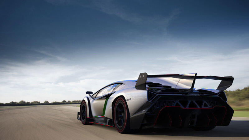 Silver Sports Car — Dynamic, Afternoon, 3d Render, Race Track