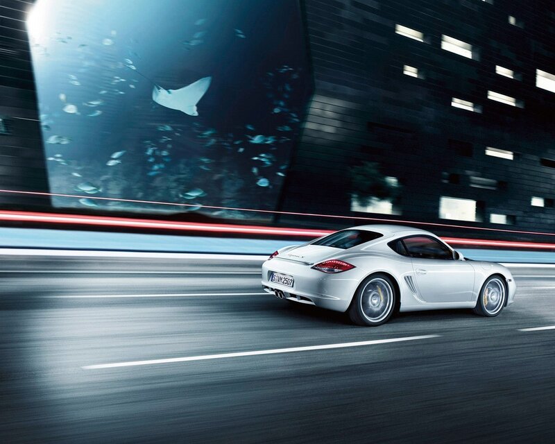 Silver Sports Car — Dynamic, Night, Photograph, Road, Building, Manta Ray