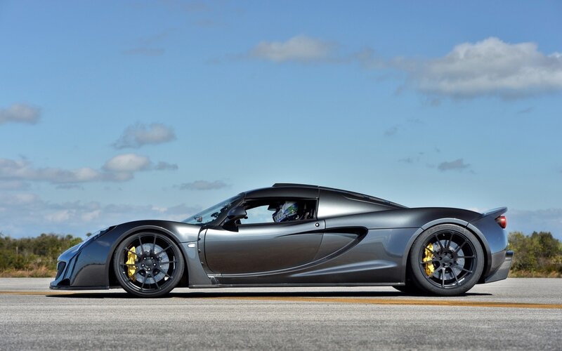 Silver Sports Car — Gray, Calm, Afternoon, Photograph, Driver