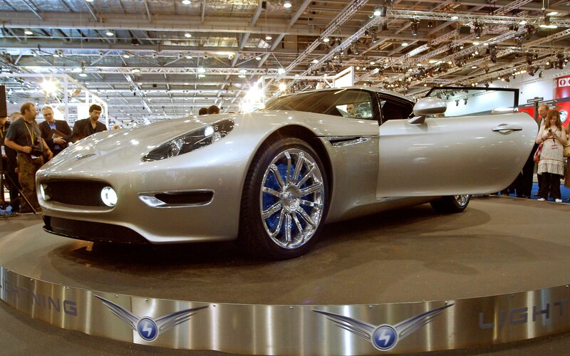 Silver Sports Car — Showcase, Photograph