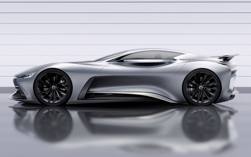 Silver Sports Car — Sleek, Modern