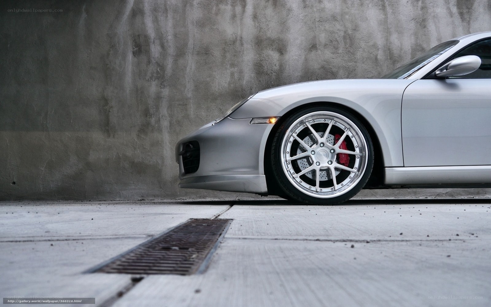 silver sports car wheel