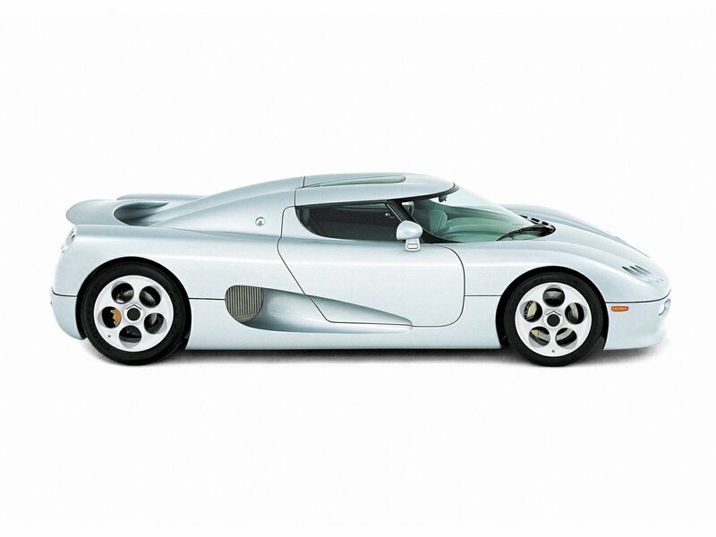Silver Sports Car — Wheel, Side Mirror