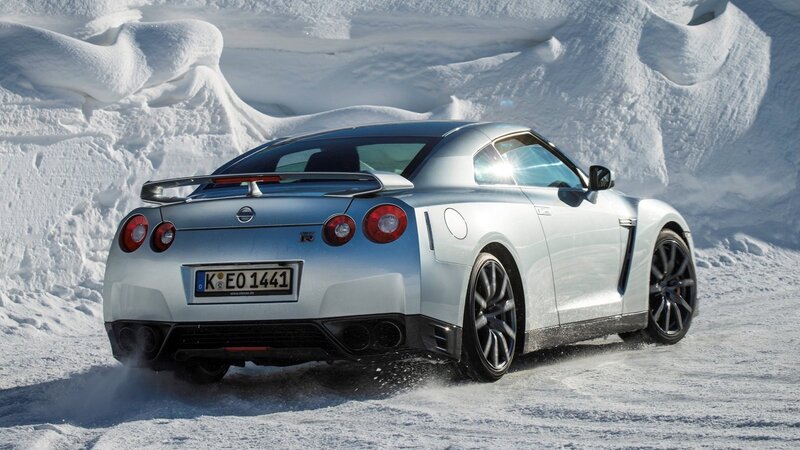 Silver Sports Car — White, Dynamic, Winter