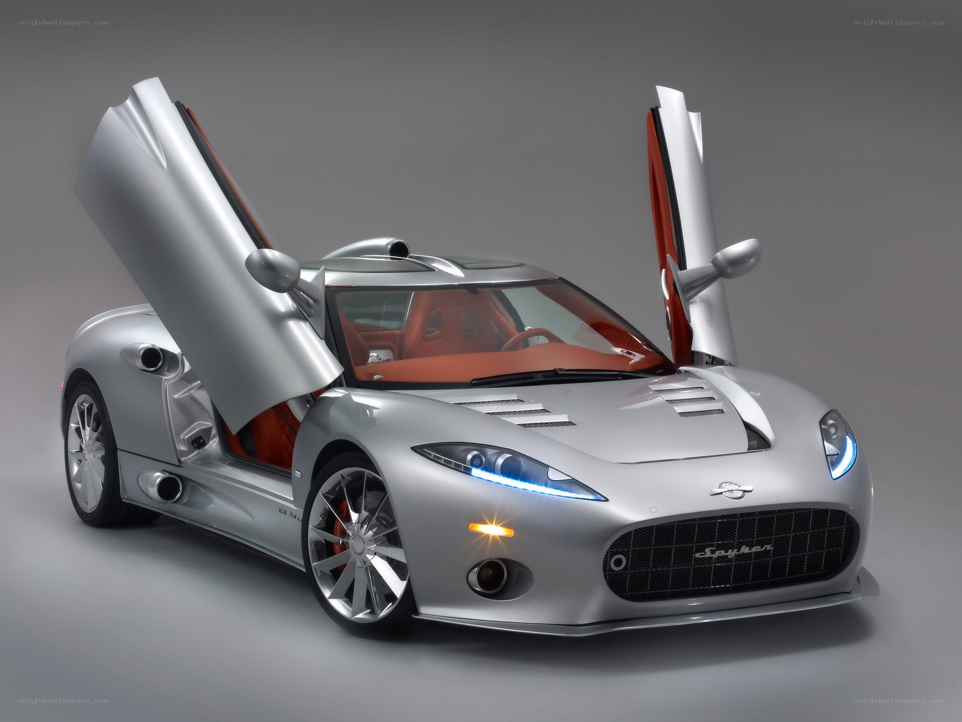 Silver Spyker C8 with open doors