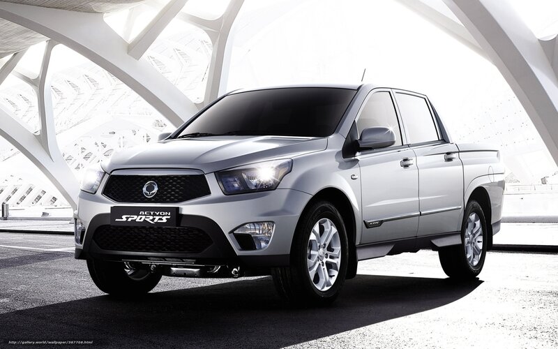 Silver SsangYong Actyon Sports