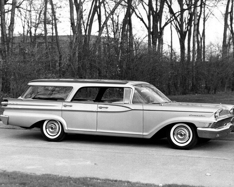 Silver Station Wagon — Black