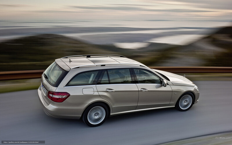 Silver Station Wagon — Dynamic, Sunset