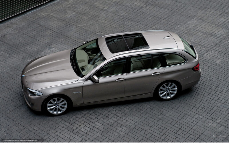 Silver Station Wagon — Gray
