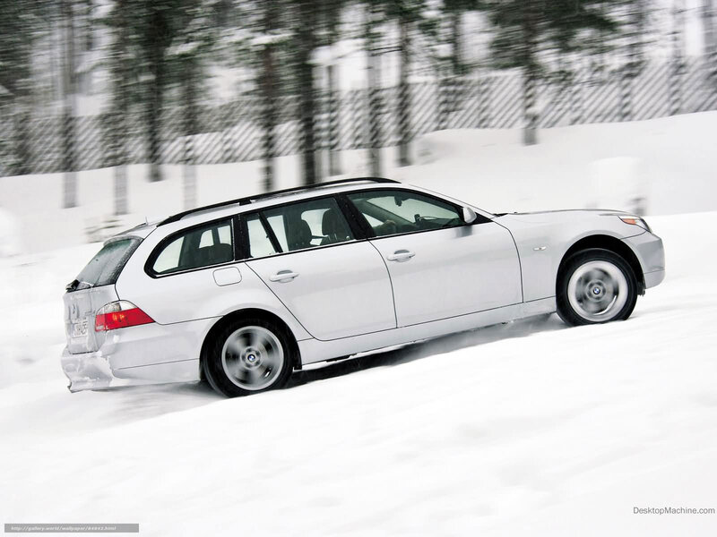 Silver Station Wagon — White, Dynamic