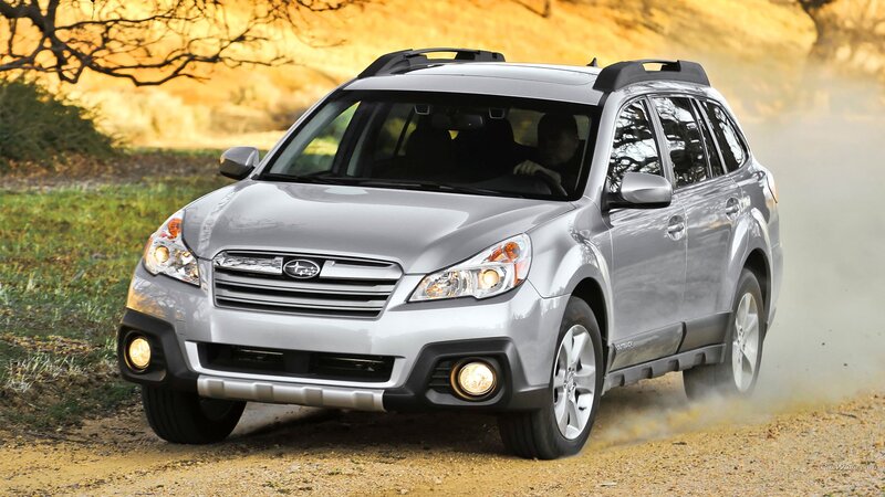 Silver Subaru Outback — Dynamic, Autumn