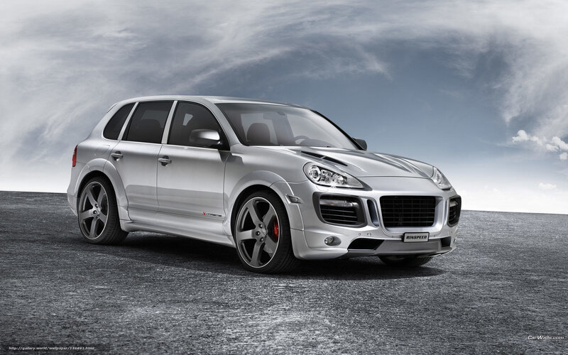 Silver SUV — Dramatic, Photograph