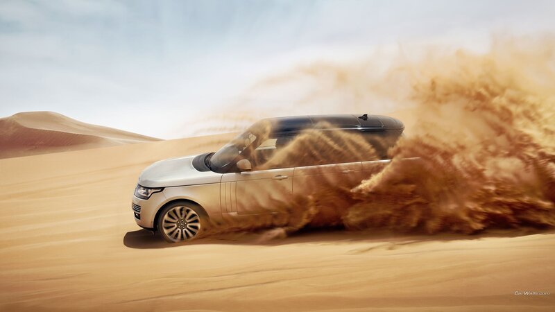 Silver SUV in Desert — Brown, Dynamic