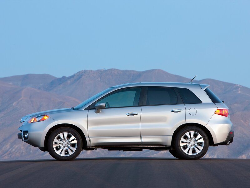 Silver Suv on Road — Serene, Afternoon