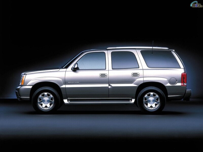 Silver Suv Vehicle — Dramatic