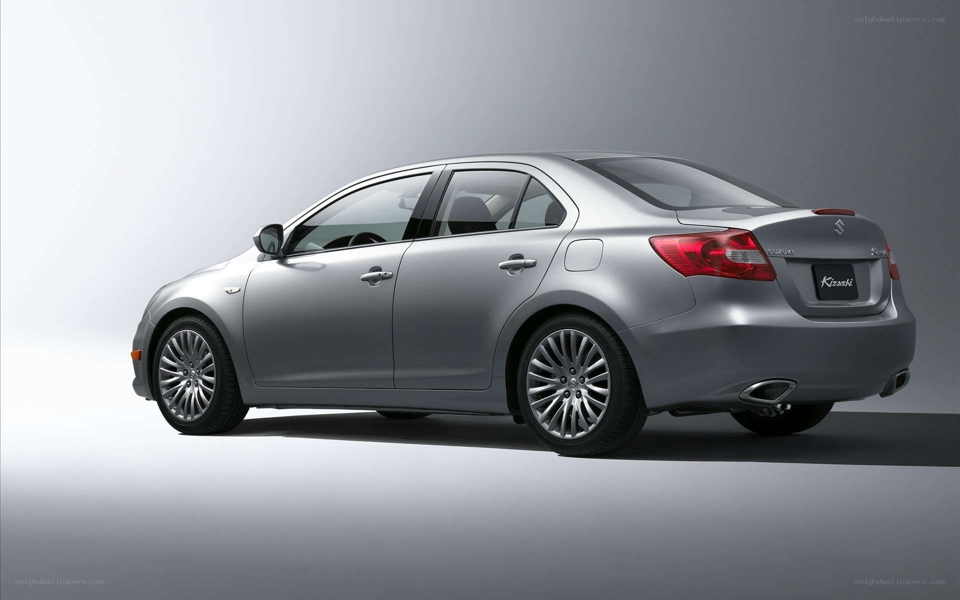 silver suzuki kizashi sedan