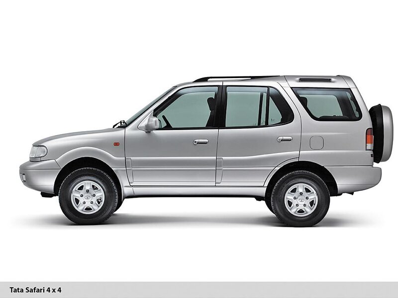 Silver Tata Safari 4x4
