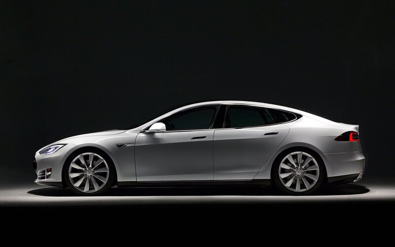 silver tesla model s sedan