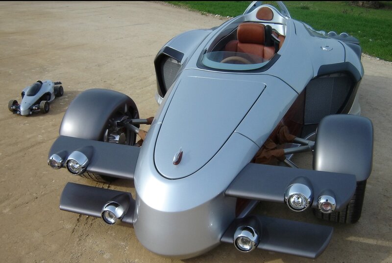 Silver Three-wheeled Vehicle — Calm