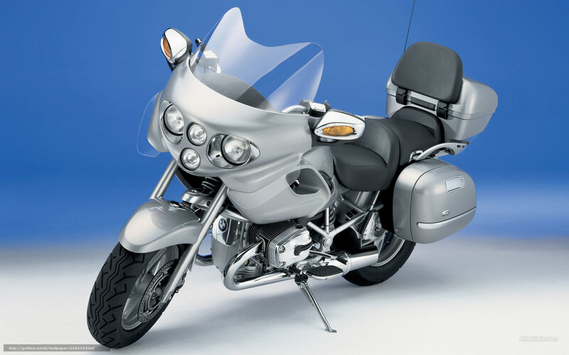 Silver Touring Motorcycle — Neutral, Photograph, Windshield, Saddlebags, Side Mirror