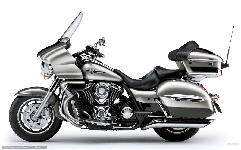 Silver Touring Motorcycle — Neutral, Photograph, Windshield, Saddlebags