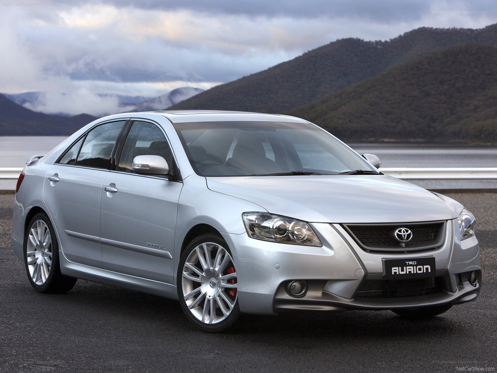 Silver Toyota Aurion sedan