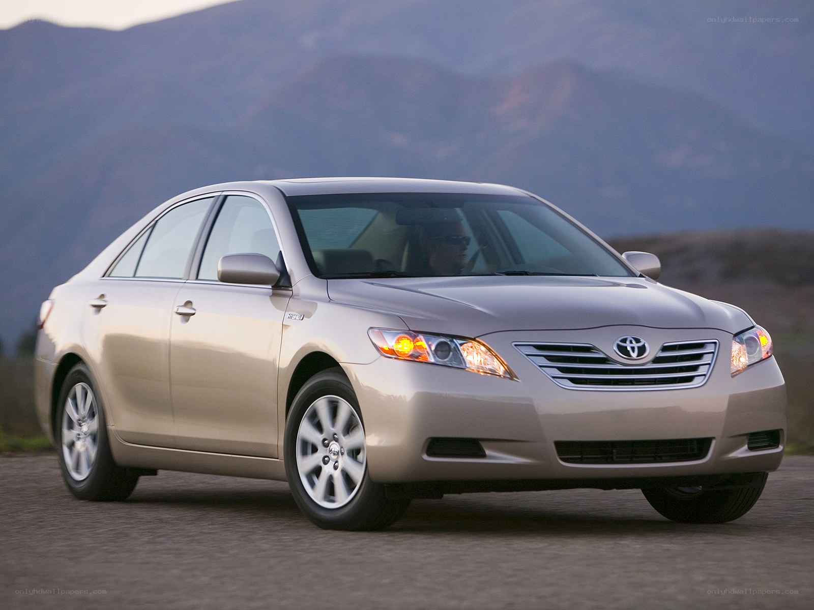 silver toyota camry sedan