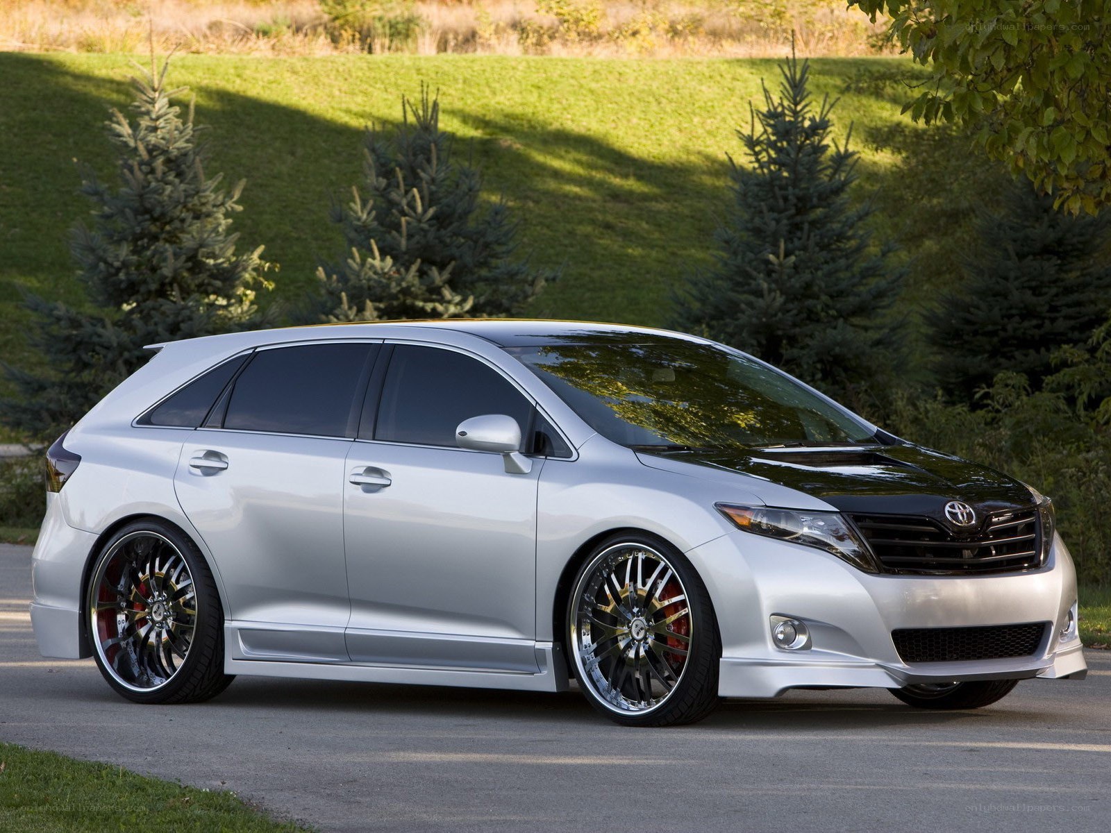 silver toyota venza station wagon