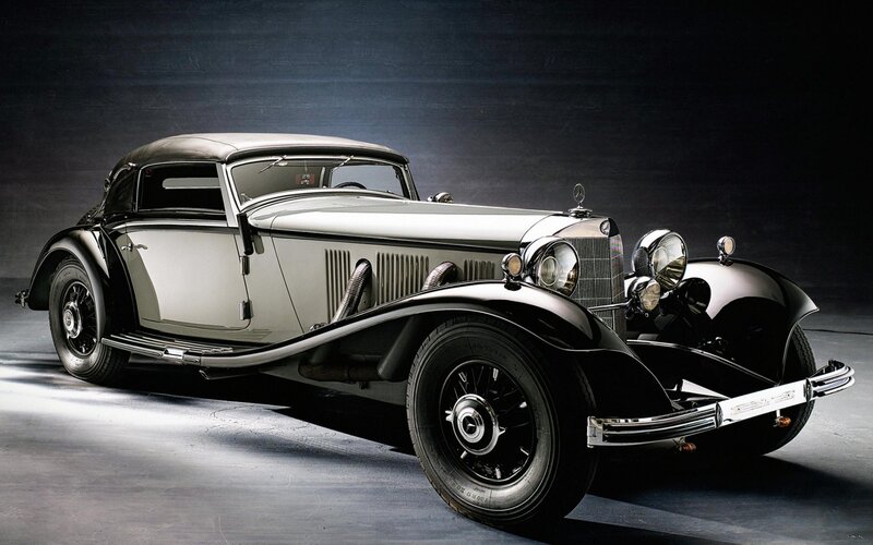 Silver Vintage Car — Black, Dramatic