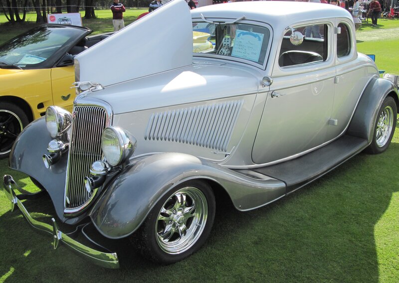 Silver Vintage Car — Calm, Afternoon, Photograph, Yellow Car