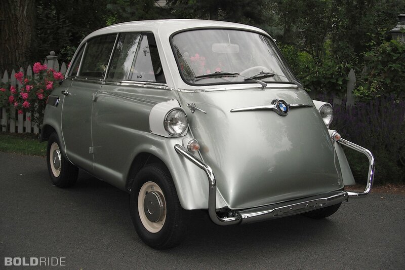 Silver Vintage Car — Calm, Afternoon