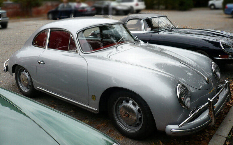Silver Vintage Car — Calm