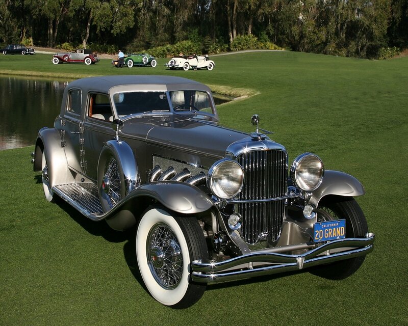 Silver Vintage Car — Green