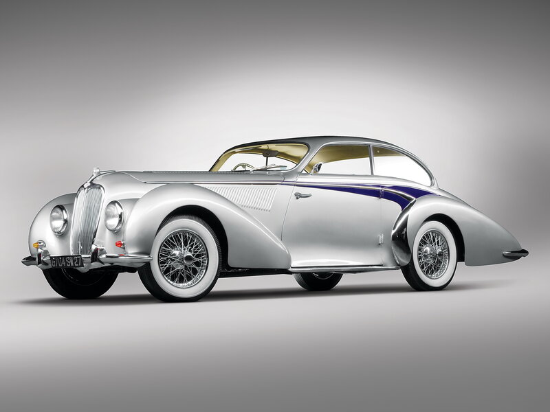 Silver Vintage Car — Neutral