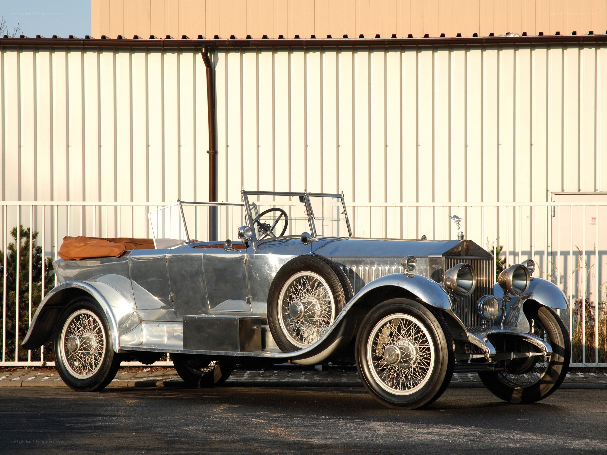 Silver vintage Rolls-Royce car