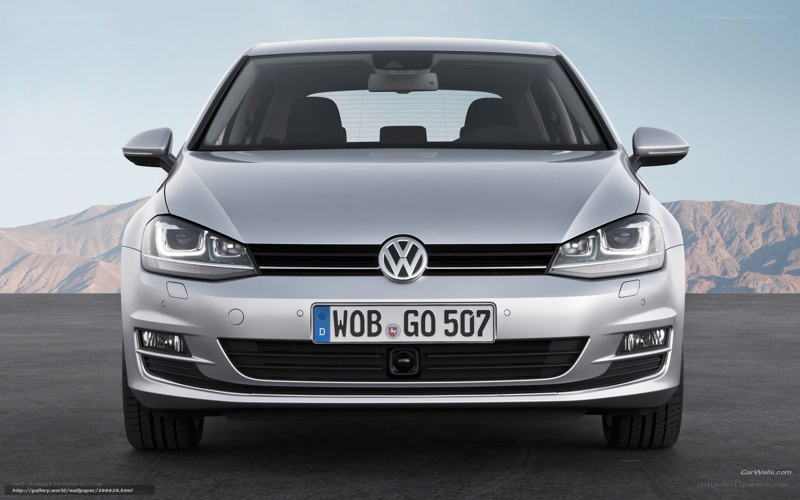 silver volkswagen golf