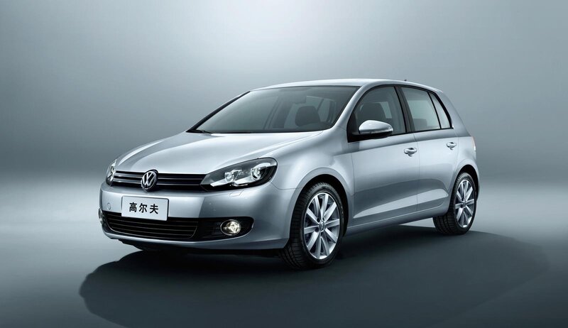 Silver Volkswagen Golf car