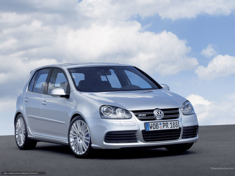 Silver Volkswagen Golf R32 — Dramatic